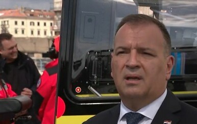 Vili Beroš, ministar zdravstva