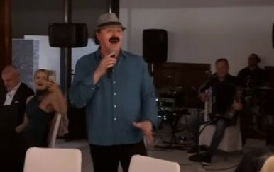 Slavlje u domu Harisa Džinovića