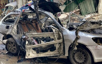 Automobil u kojem su ubijeni sinovi vođe Hamasa - 3