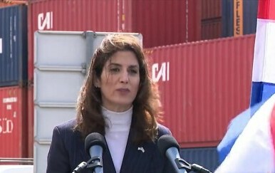 Bivša američka veleposlanica u Hrvatskoj: "U Venezueli više nema pasa lutalica, ljudi su ih pojeli jer nisu imali hrane"