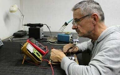 Popravak elektroničkog uređaja