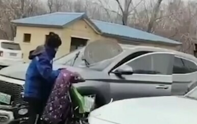 Pogodio ga šaht