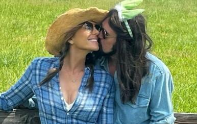Elizabeth Hurley i Billy Ray Cyrus - 2