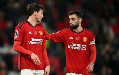 Victor Lindelof i Bruno Fernandes