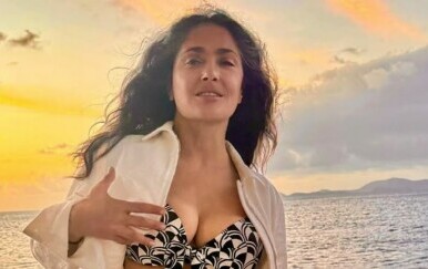 Salma Hayek - 3