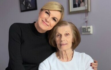 Kolinda Grabar-Kitarović i mama - 1