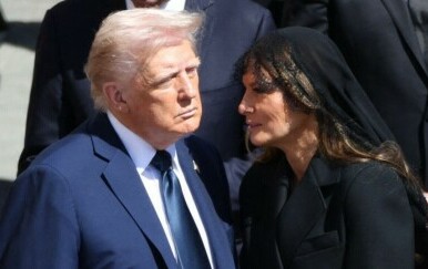 Donald i Melania Trump na ispraćaju pape Franje - 3