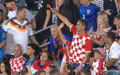 VIDEO Hrvatski navijač u prijenosu protiv Brazila salutirao uzdignutom desnicom