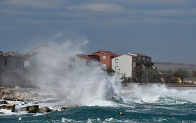 Opasno vrijeme diljem zemlje: Upaljen najviši stupanj meteoalarma
