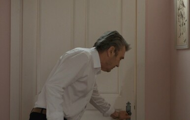 U dobru i zlu: Uznemirilo ga je agresivno kucanje na vratima