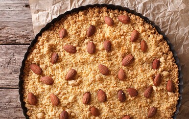 Bezglutenski kolač od badema: Jednostavan, sočan i božanstveno hrskav