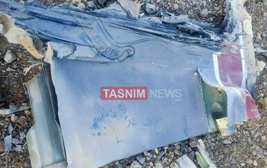 Iran objavio fotografije srušenog borbenog aviona