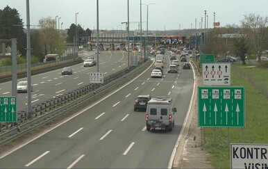 Gužve na cestama uoči blagdana, čeka se i po par sati: "Nekima će put trajati dulje nego inače, a neki će ga morati i odgoditi"