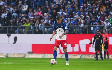 VIDEO Luka Vušković šakom opalio loptu na pomoćnog suca