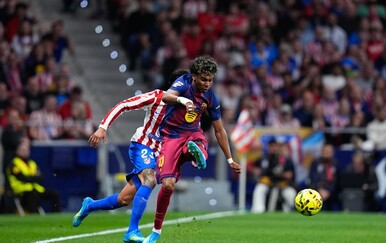 VIDEO Lamine Yamal prodao tunel pa vanjskom umalo asistirao Lopeza