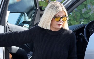 Tori Spelling završila u bolnici nakon prometne nesreće, s njom bila i djeca