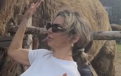 Anja Alavanja Viljevac na izletu u Đurđevačkim pijescima