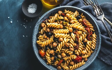 Mediteranska salata od tjestenine recept