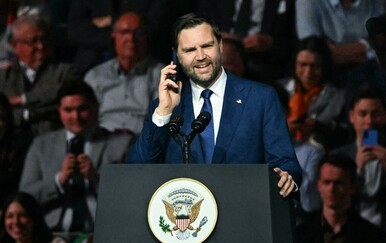JD Vance s govornice u Budimpešti nazvao Donalda Trumpa