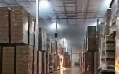 Nezadovoljni zaposlenik zapalio skladište papirnatih proizvoda u Ontariju