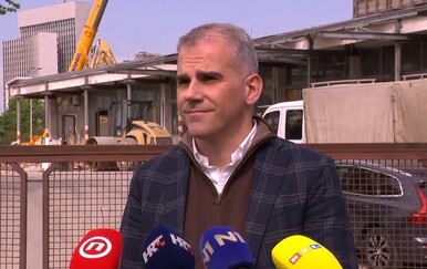 Izjava državnog tajnika Glavinića ispred Vjesnika