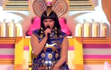 Laura Sučec kao Katy Perry u showu Tvoje lice zvuči poznato