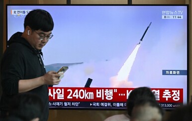 Sjeverna Koreja testirala elektromagnetsko oružje i takozvane "bombe za zamračenje"