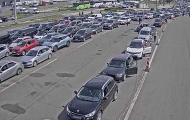 Kaos na graničnim prijelazima, busevi s djecom iz Srbije na ulazak čekali 10 sati