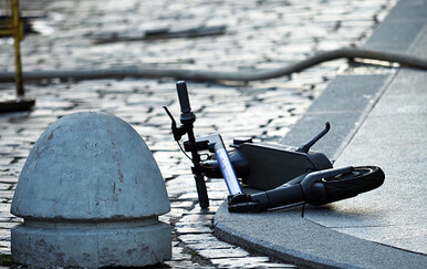 Nesreća s električnim romobilom