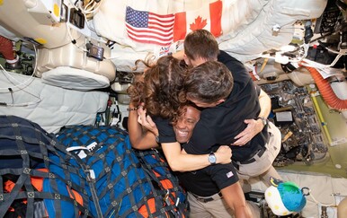 FOTO Vodstvo NASA-e pohvalilo astronaute, nakon povijesnog uspjeha misije Artemis II