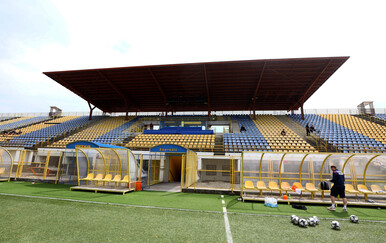 Igrači štrajkali pa trenirali bez trenera: Danas će ipak zaigrati na kultnom hrvatskom stadionu