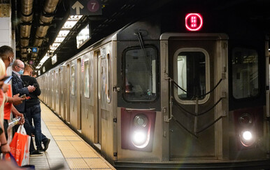 Muškarac u New Yorku mačetom napao prolaznice