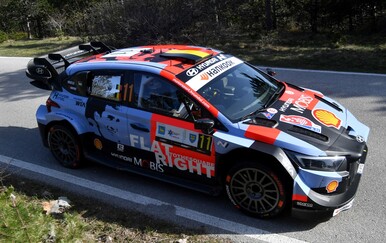 VIDEO Najluđi trenutak sezone na WRC Croatia Rallyju: Vodeći ostao bez pobjede nakon bizarne nezgode