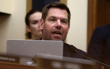 Četiri žene optužuju moćnog demokrata, Swalwell bježi iz kampanje: "Borit ću se protiv laži"