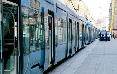 Tramvajski kaos u centru Zagreba: Zbog nesreće u Draškovićevoj preusmjereno šest linija, u prometu i izvanredni autobus