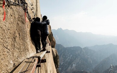 Huashan Plank Walk in the Sky što je