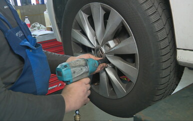 Obveza uskoro ističe, ali kada zamijeniti gume