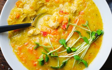 Pileće varivo s crvenom lećom recept