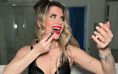 Ecija Belošević na Instagramu objavila prizore u donjem rublju