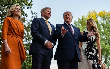 Pogledajte neugodan trenutak koje su kamere zabilježile između Trumpa, nizozemskog kralja i njihovih supruga!