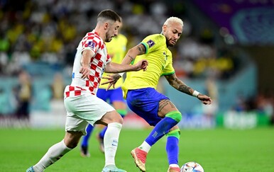 Neymar pokazivao kolekciju dresova i izvadio hrvatski: “Uh, legenda”