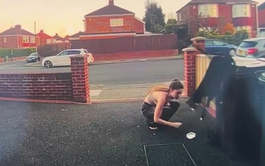 Pokušala nahraniti nepoznatu mačku pa požalila, sigurnosna kamera sve snimila