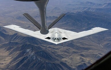 Objavljene nove fotografije američkog "nevidljivog" bombardera B-21 Raider