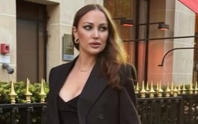 Aleksandra Prijović uživa u Parizu