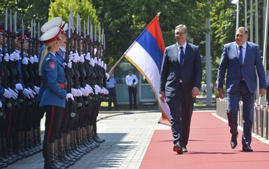Milorad Dodik u posjetu Aleksandru Vučiću: Spominjali vojni savez Hrvatske, Albanije i Kosova