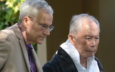 Ljubavna priča Georgea Takeija i Brada Altmana