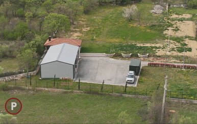 Thompsonovi ilegalni objekti i dalje stoje, unatoč nalogu za rušenje: Odvjetnici pokrenuli upravni spor, a inspektorat kaže - slijede novčane kazne