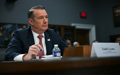 SAD: Šef ICE-a Todd Lyons podnio ostavku