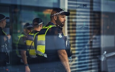 Australija: Automobil se zabio u skupinu