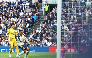 VIDEO Kad se Tottenham ponada da možda napokon stižu tri boda, dogodi im se ovakva golčina!